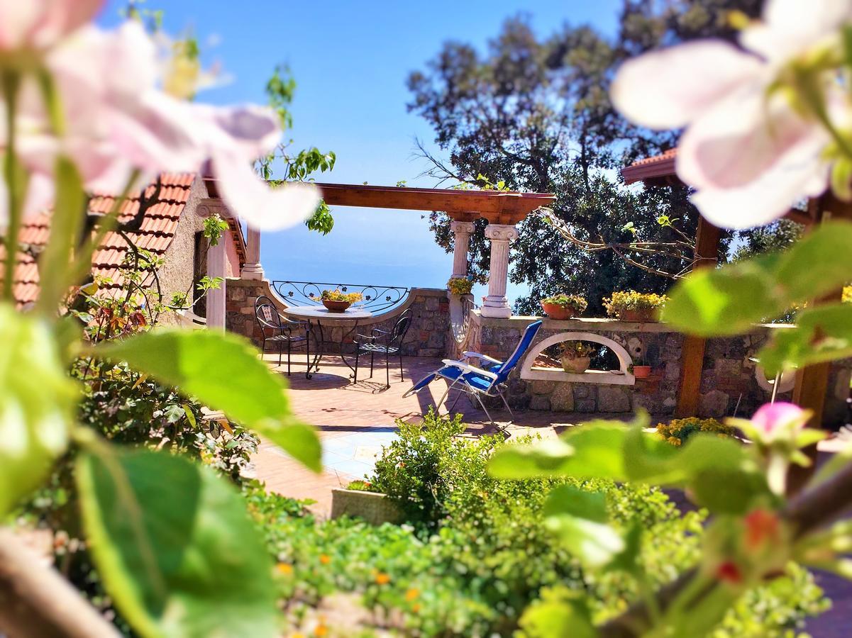 B&B Miramare Аджерола Екстер'єр фото