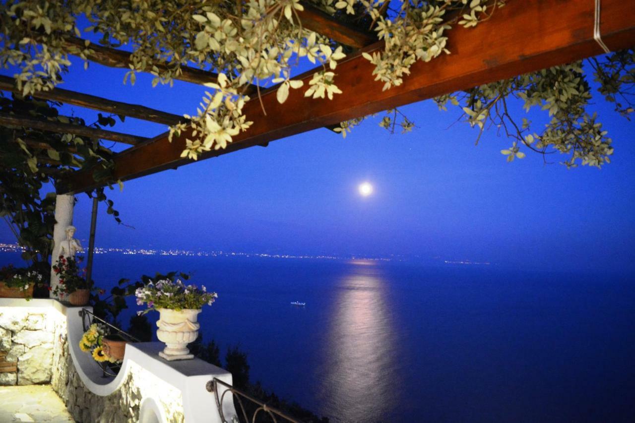 B&B Miramare Аджерола Екстер'єр фото